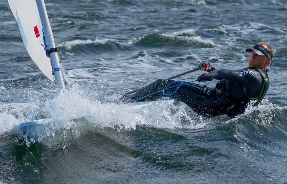 Sailing Knees Injury Prevention & Treatment